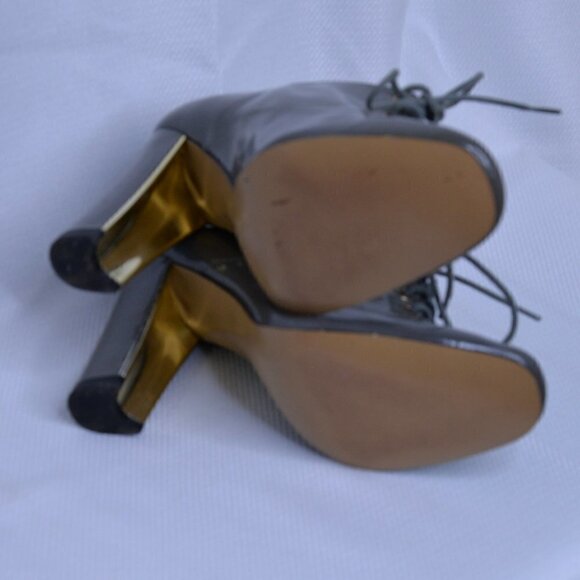 Pour la Victoire Patent Leather Lace Up Heels Sz 8 - Picture 8 of 9